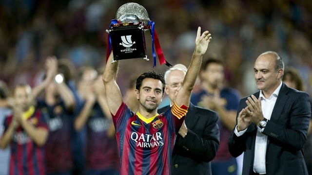 Xavi levanta la Supercopa Xavi levanta la Supercopa 2013