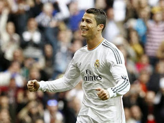 Cristiano Ronaldo festeja uno de sus goles Real Madrid vs. real Sociedad 2013