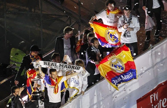 El Real Madid festeja en Cibeles la conquista de la Copa del Rey