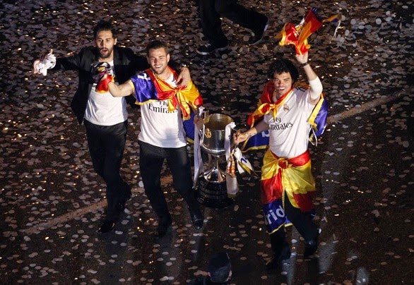 El Real Madid festeja en Cibeles la conquista de la Copa del Rey