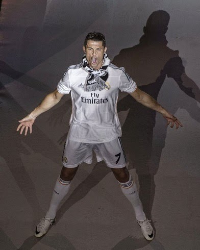 Cristiano Ronaldo festeja la Champions en el Bernabeu El Real Madrid festeja la Champions League 2014 en el Bernabeu