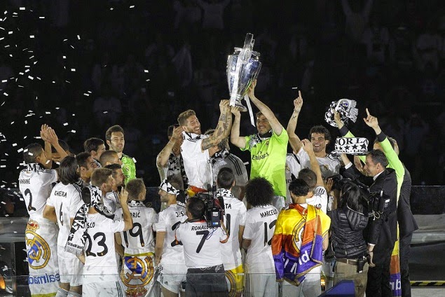 El Real Madrid festeja la Champions League 2014 en el Bernabeu El Real Madrid festeja la Champions League 2014 en el Bernabeu