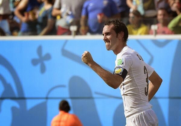 Italia 0-Uruguay 1. Mundial Brasil-Grupo D