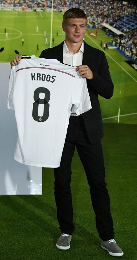 La presentación de Toni Kroos en el Bernabéu real madrid