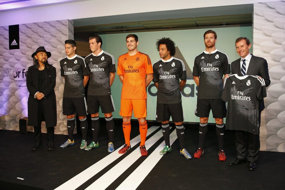 diseñador japonés Yohji Yamamoto con el real madrid