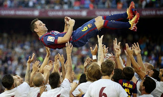 Las imágenes del adiós de Xavi Hernández en el Camp Nou