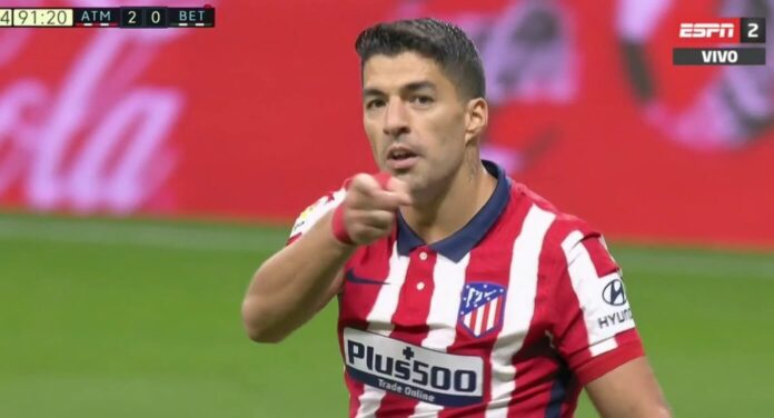 El Atlético vence 2-0 al Betis con gol de Luis Suárez El Atlético vence 2-0 al Betis con gol de Luis Suárez