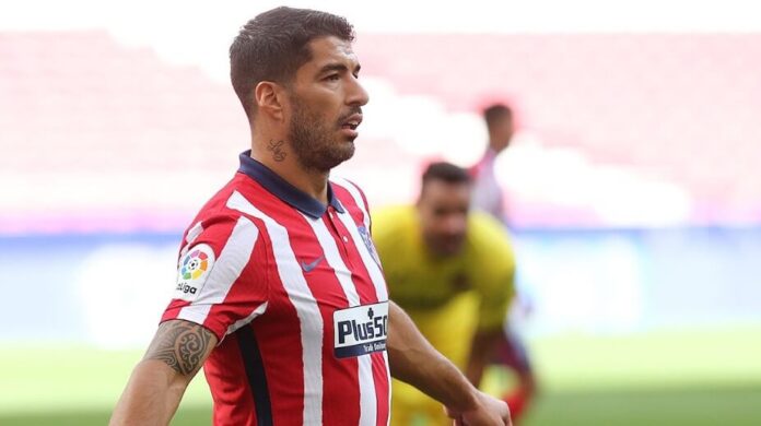 ¡¡Luis Suárez pide mano del portero!!